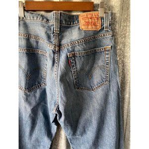 Levi Jeans Mens 32 x 30 Levi's 559 Straight Leg Relaxed Fit